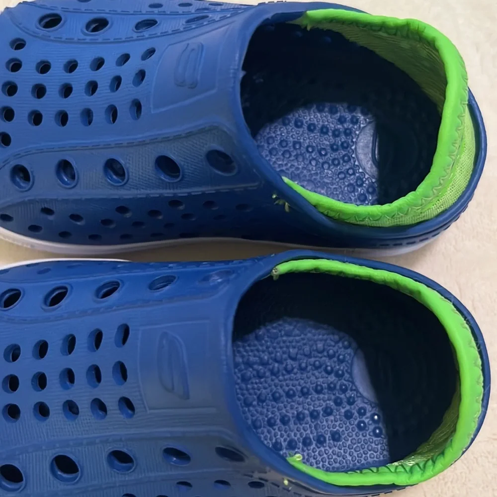 NWOT Skechers Foamies Unisex Guzman Slip On Water Shoes Size 6 (Baby/Toddler)